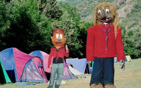Aquests són en Pica-Piqueta i en Torxot, els nostres elements festius.